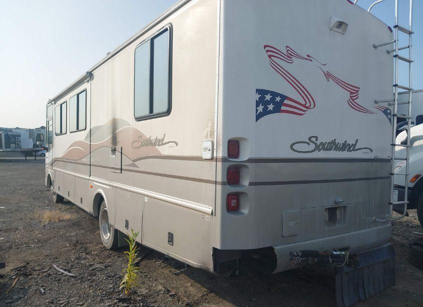 Photo 3 of 1999 Ford F550 SUPER DUTY STRIPPED CHASS (VIN 3FCNF53S0XJA17663)