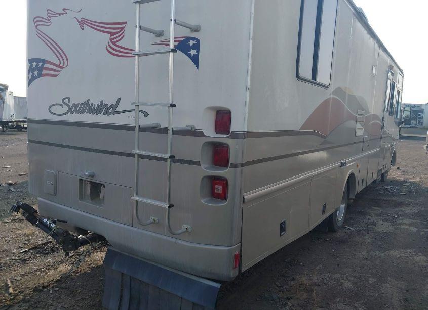 Photo 4 of 1999 Ford F550 SUPER DUTY STRIPPED CHASS (VIN 3FCNF53S0XJA17663)