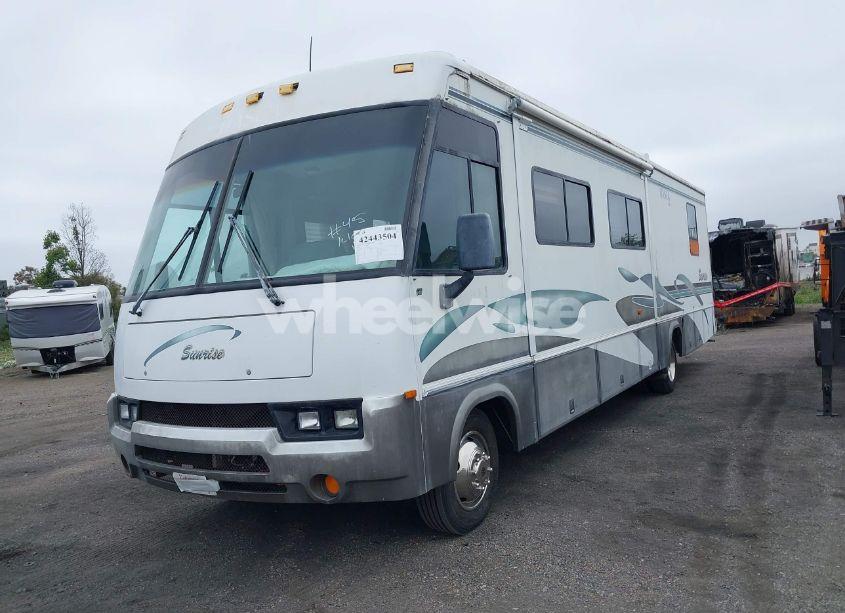 Photo 2 of 1999 Ford F550 SUPER DUTY STRIPPED CHASS (VIN 3FCNF53S1XJA19700)