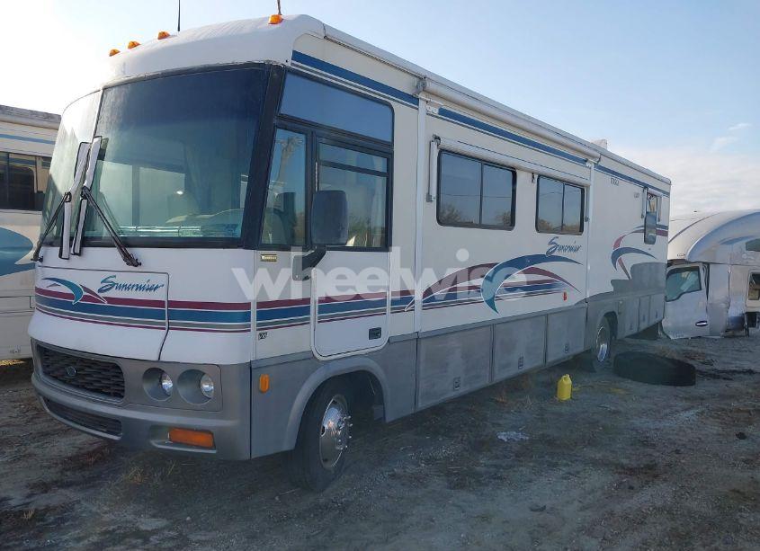 Photo 2 of 1999 Ford F550 SUPER DUTY STRIPPED CHASS (VIN 3FCNF53S1XJA38490)