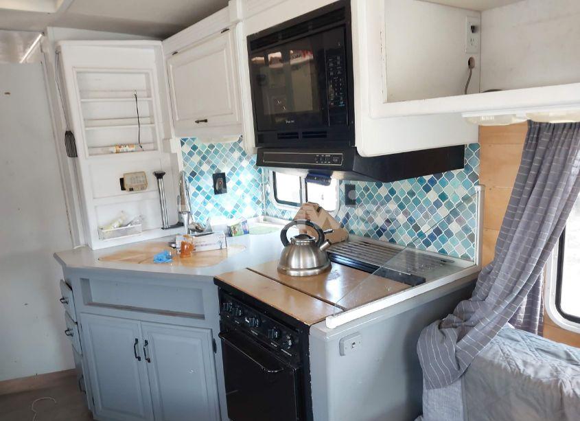 Photo 14 of 1999 Ford F550 SUPER DUTY STRIPPED CHASS (VIN 3FCNF53S7XJA26506)