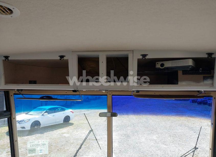 Photo 19 of 1999 Ford F550 SUPER DUTY STRIPPED CHASS (VIN 3FCNF53S7XJA26506)