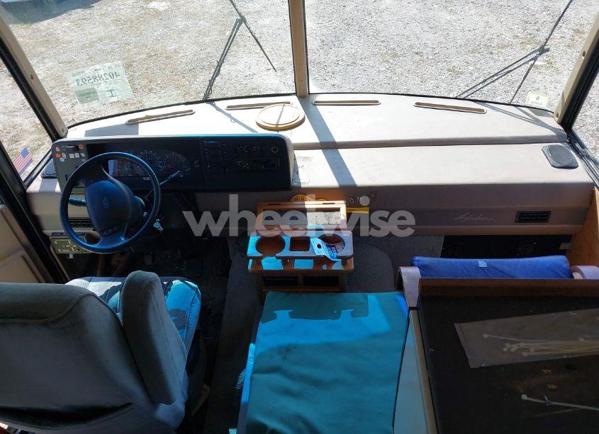 Photo 5 of 1999 Ford F550 SUPER DUTY STRIPPED CHASS (VIN 3FCNF53S7XJA26506)