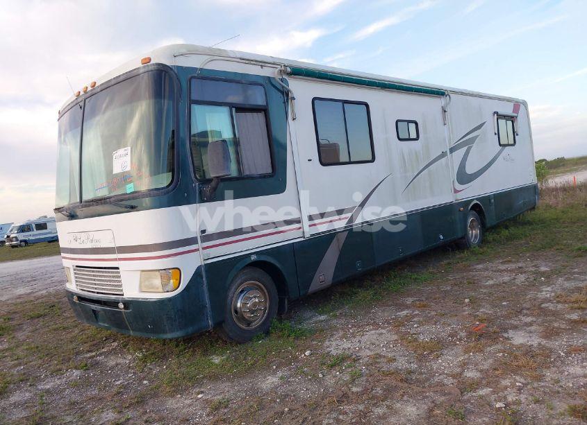 Photo 2 of 1999 Ford F550 SUPER DUTY STRIPPED CHASS (VIN 3FCNF53S8XJA29964)