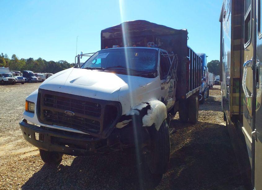 Photo 2 of 2003 Ford F750 SUPER DUTY (VIN 3FDXF75R53MB06020)