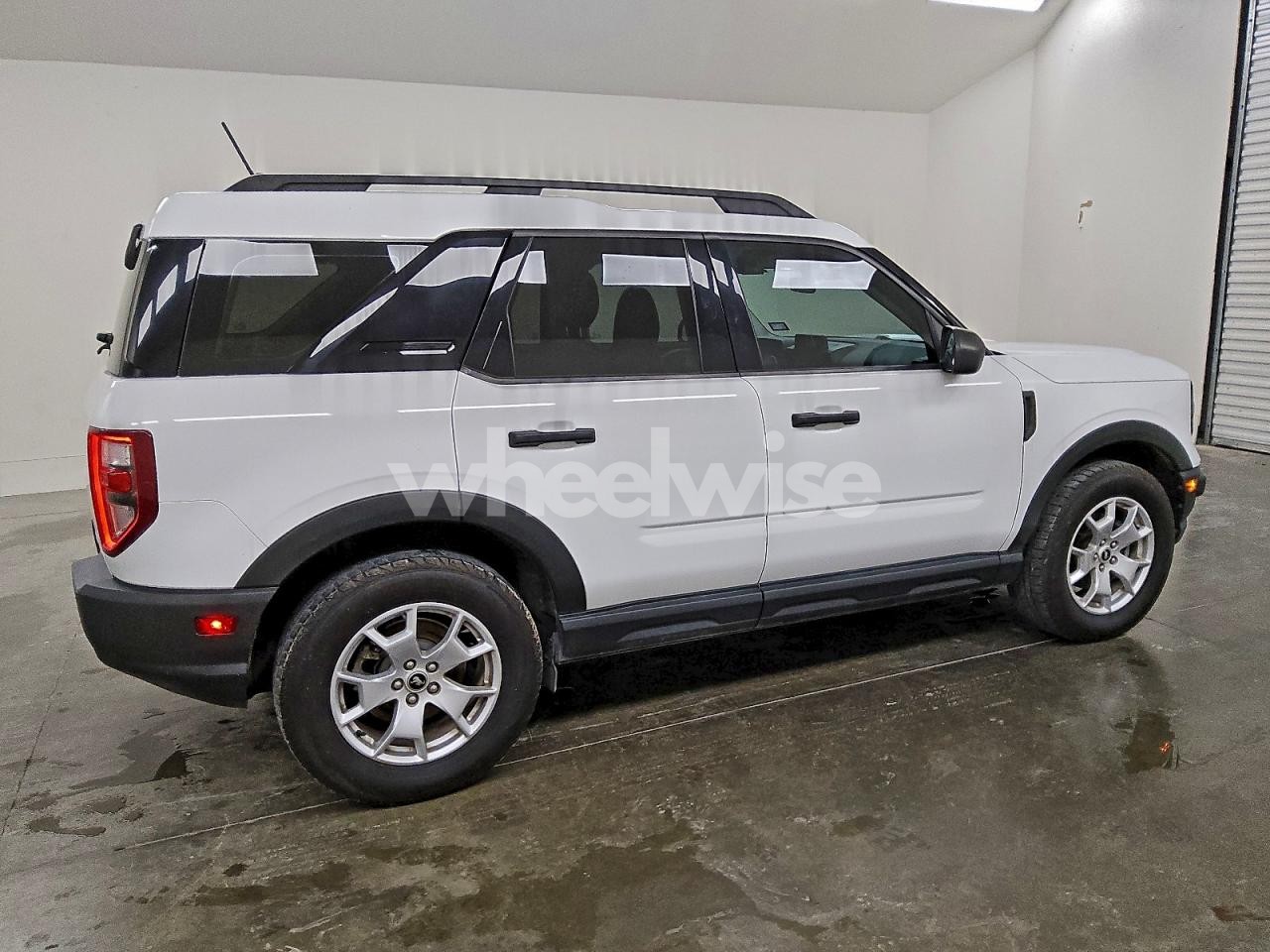 Photo 3 of 2021 FORD BRONCO SPORT (VIN 3FMCR9A61MRA98807)