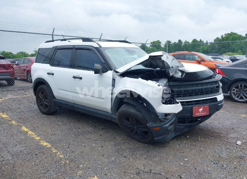 2021 Ford Bronco SPORT (VIN 3FMCR9A65MRA31045) main photo