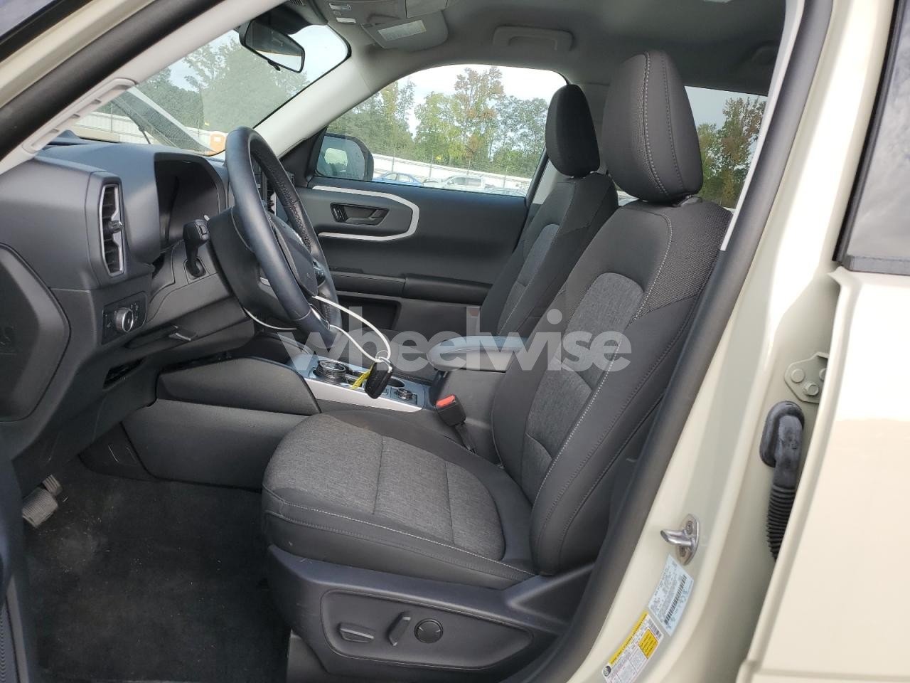 Photo 7 of 2024 FORD BRONCO SPORT BIG BEND (VIN 3FMCR9B63RRF14572)