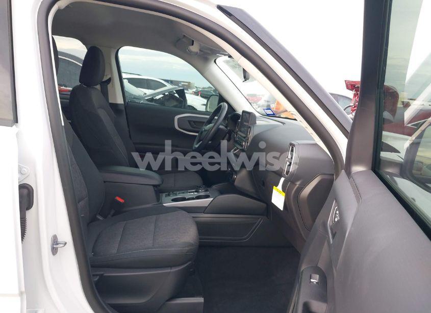 Photo 5 of 2024 Ford Bronco SPORT BIG BEND (VIN 3FMCR9B67RRE01952)