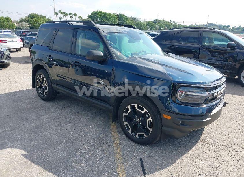 2021 Ford Bronco SPORT OUTER BANKS (VIN 3FMCR9C60MRA28292) main photo