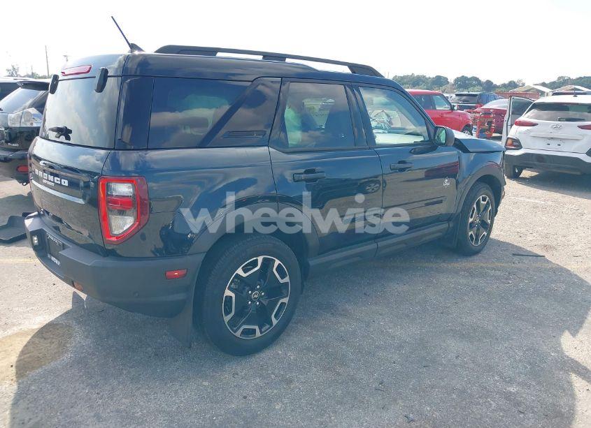 Photo 4 of 2021 Ford Bronco SPORT OUTER BANKS (VIN 3FMCR9C60MRA28292)