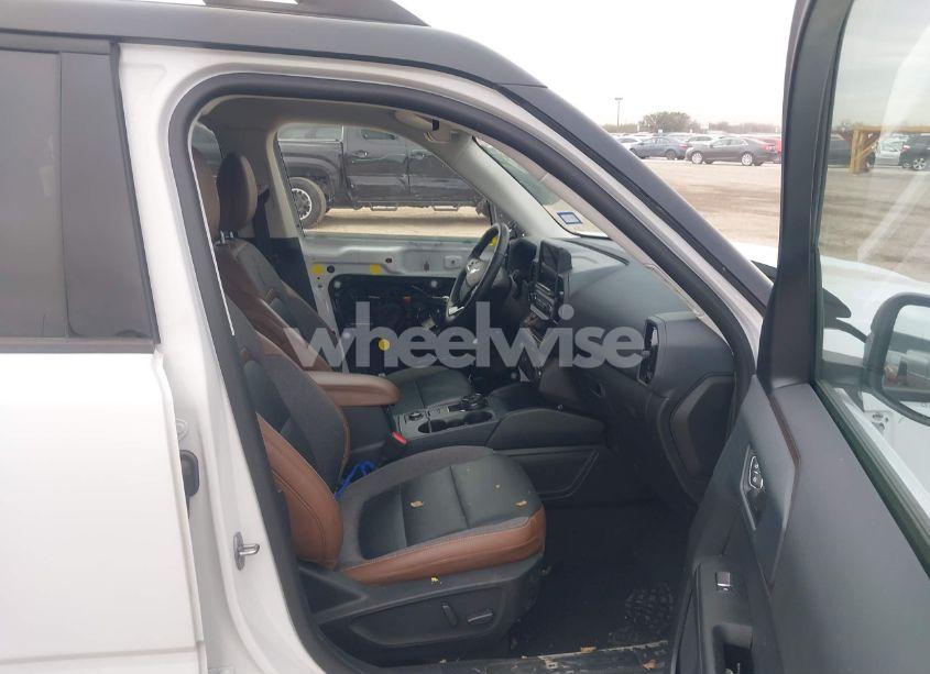 Photo 5 of 2022 Ford Bronco SPORT OUTER BANKS (VIN 3FMCR9C60NRD09963)