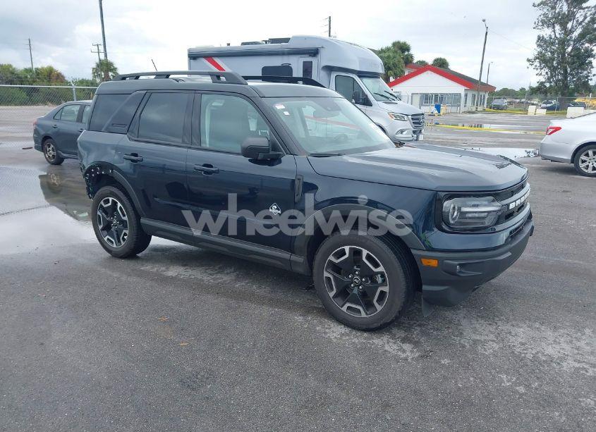 2022 Ford Bronco SPORT OUTER BANKS (VIN 3FMCR9C60NRD89488) main photo