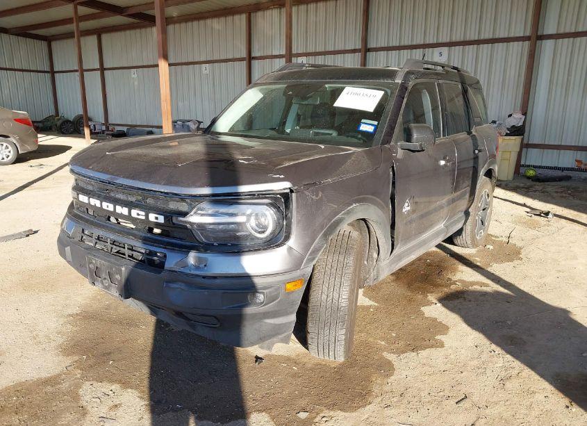 Photo 2 of 2021 Ford Bronco SPORT OUTER BANKS (VIN 3FMCR9C61MRB04103)