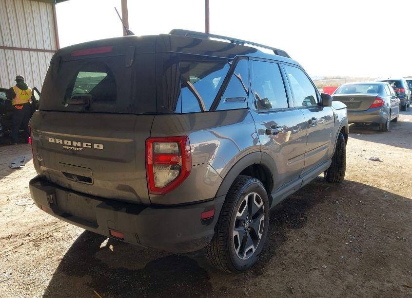 Photo 4 of 2021 Ford Bronco SPORT OUTER BANKS (VIN 3FMCR9C61MRB04103)