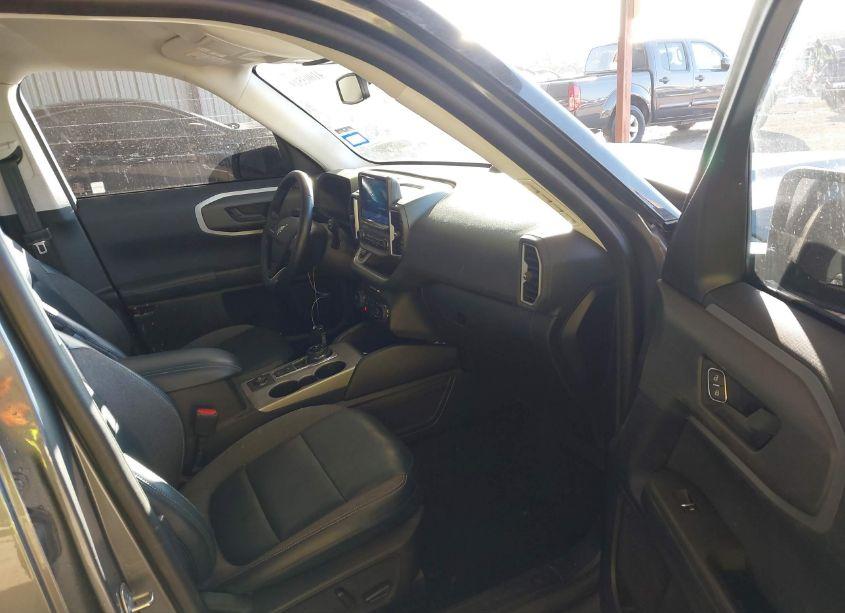 Photo 5 of 2021 Ford Bronco SPORT OUTER BANKS (VIN 3FMCR9C61MRB04103)