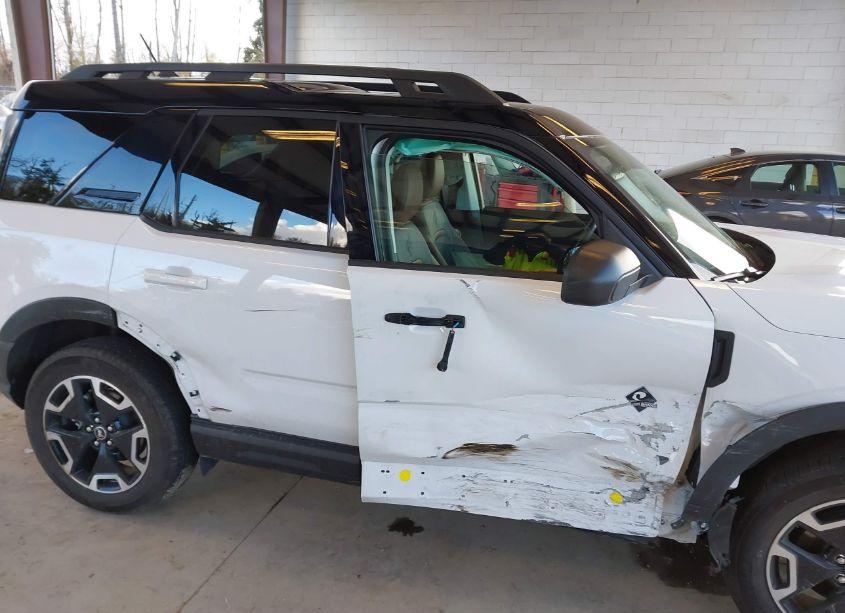 Photo 6 of 2024 Ford Bronco SPORT OUTER BANKS (VIN 3FMCR9C61RRE62437)