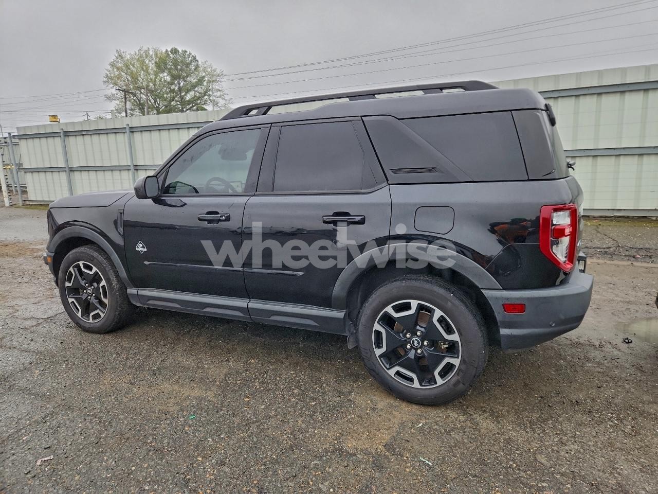 Photo 2 of 2022 FORD BRONCO SPORT OUTER BANKS (VIN 3FMCR9C62NRD65290)