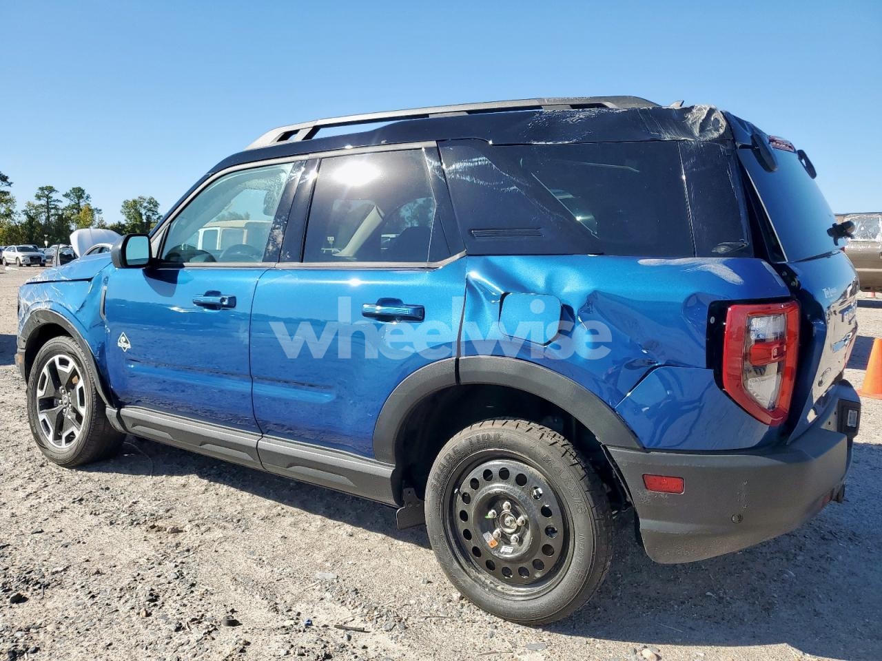 Photo 2 of 2024 FORD BRONCO SPORT OUTER BANKS (VIN 3FMCR9C62RRF71005)