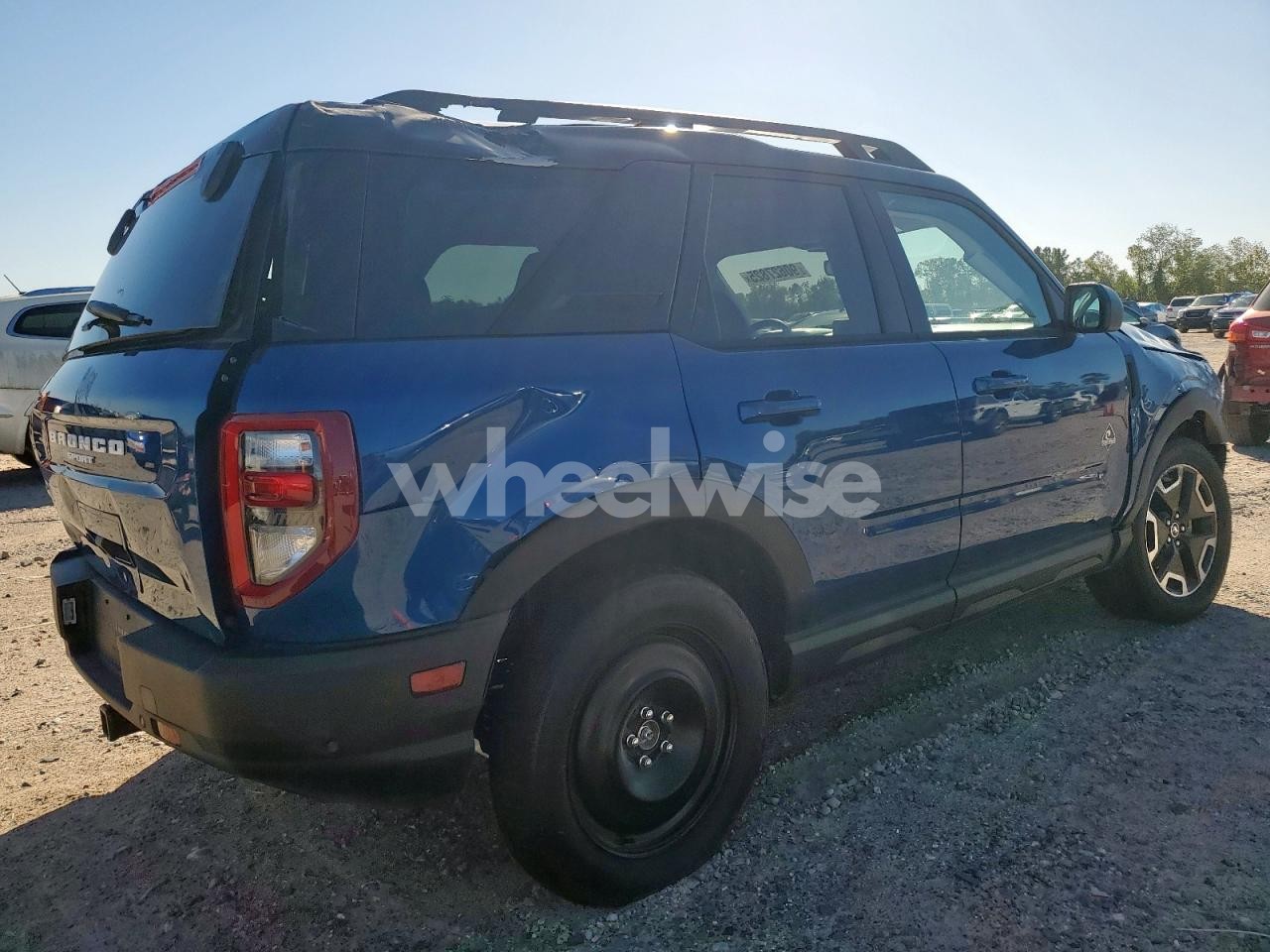 Photo 3 of 2024 FORD BRONCO SPORT OUTER BANKS (VIN 3FMCR9C62RRF71005)