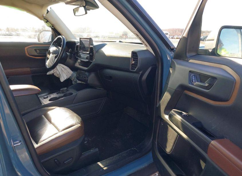 Photo 5 of 2021 Ford Bronco SPORT OUTER BANKS (VIN 3FMCR9C63MRA26133)