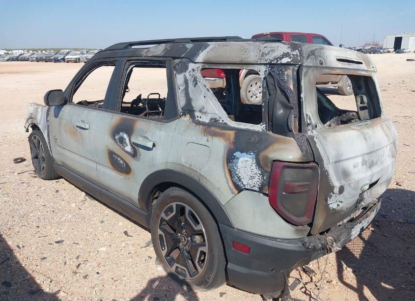 Photo 3 of 2021 Ford Bronco SPORT OUTER BANKS (VIN 3FMCR9C63MRA55616)