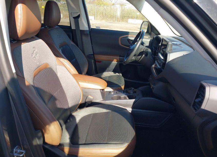 Photo 5 of 2021 Ford Bronco SPORT OUTER BANKS (VIN 3FMCR9C63MRA79785)