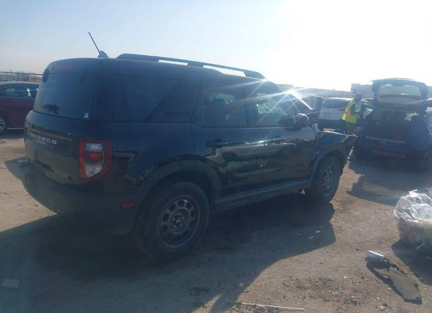 Photo 4 of 2021 Ford Bronco SPORT OUTER BANKS (VIN 3FMCR9C63MRA90527)