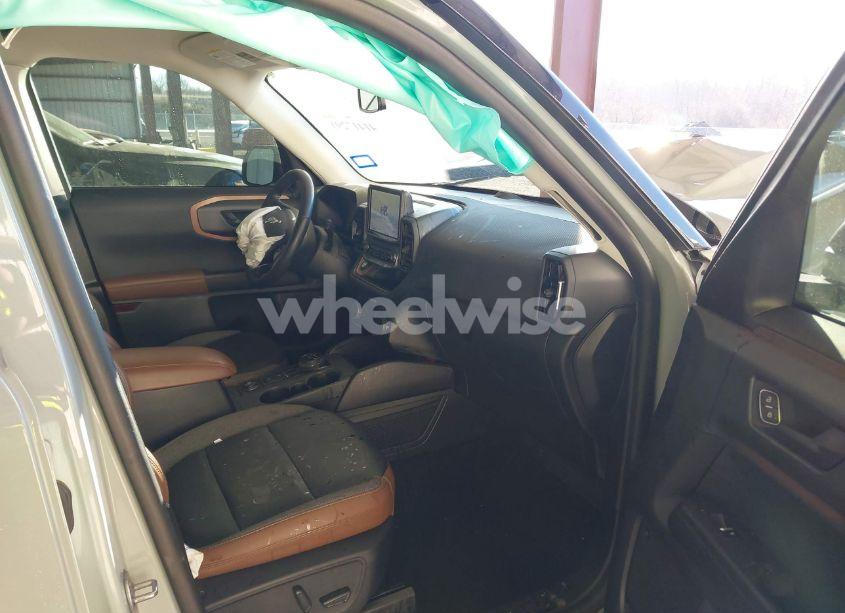 Photo 5 of 2022 Ford Bronco SPORT OUTER BANKS (VIN 3FMCR9C63NRE30213)