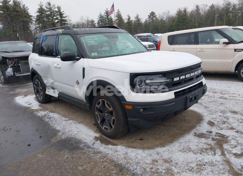 2021 Ford Bronco SPORT OUTER BANKS (VIN 3FMCR9C64MRA88429) main photo