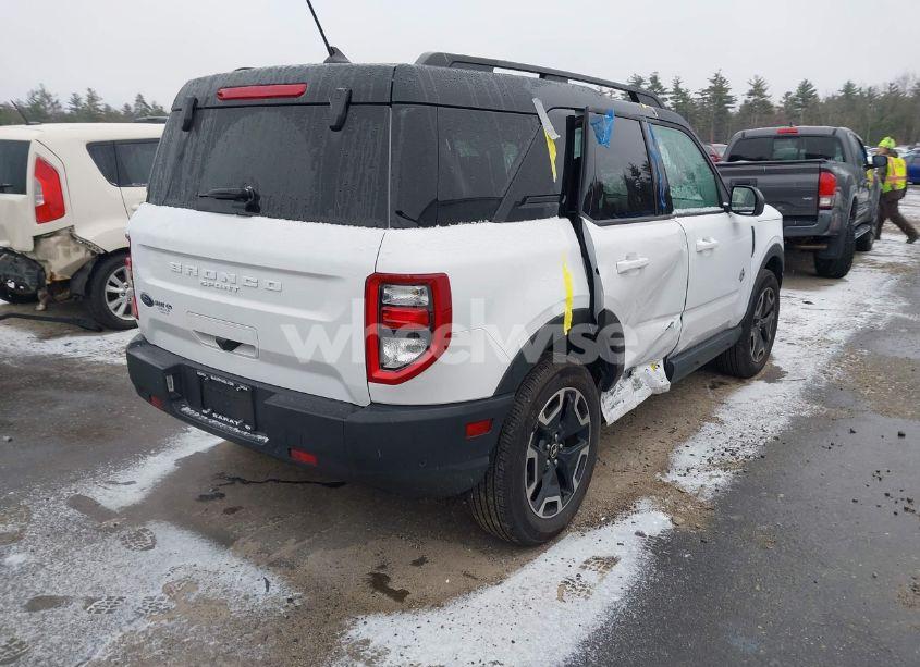 Photo 4 of 2021 Ford Bronco SPORT OUTER BANKS (VIN 3FMCR9C64MRA88429)