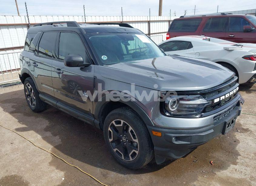 2021 Ford Bronco SPORT OUTER BANKS (VIN 3FMCR9C64MRB14236) main photo