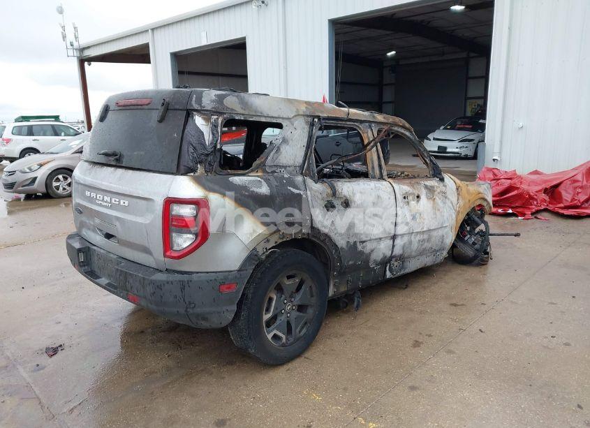 Photo 4 of 2022 Ford Bronco SPORT OUTER BANKS (VIN 3FMCR9C64NRD26295)