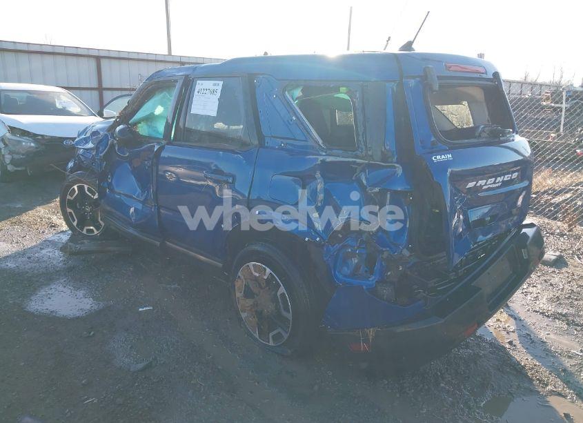 Photo 3 of 2023 Ford Bronco SPORT OUTER BANKS (VIN 3FMCR9C64PRD66766)