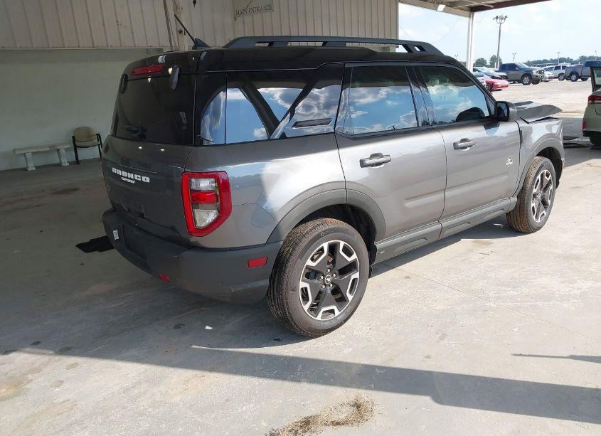 Photo 4 of 2023 Ford Bronco SPORT OUTER BANKS (VIN 3FMCR9C64PRE28120)