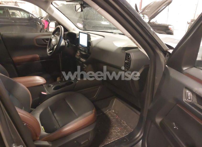 Photo 5 of 2022 Ford Bronco SPORT OUTER BANKS (VIN 3FMCR9C65NRD11496)