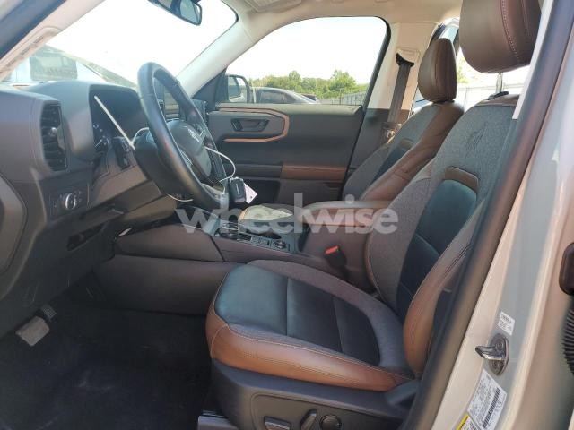 Photo 5 of 2022 FORD BRONCO SPORT OUTER BANKS N/A (VIN 3FMCR9C65NRD97425)