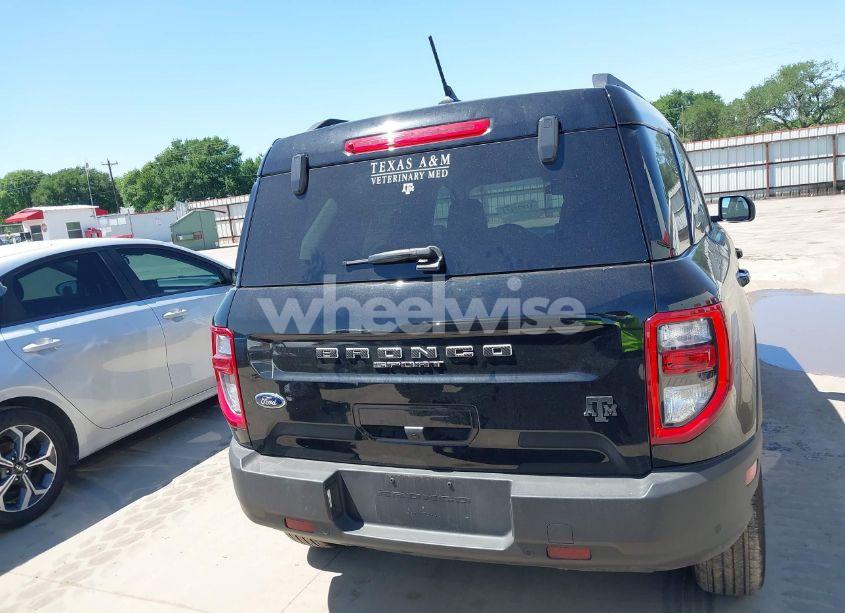 Photo 16 of 2024 Ford Bronco SPORT OUTER BANKS (VIN 3FMCR9C65RRF36152)