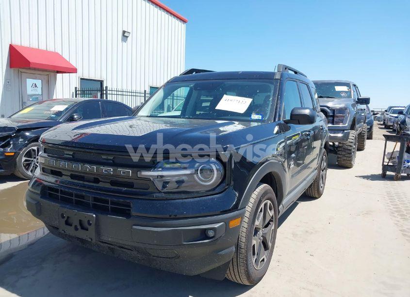 Photo 2 of 2024 Ford Bronco SPORT OUTER BANKS (VIN 3FMCR9C65RRF36152)