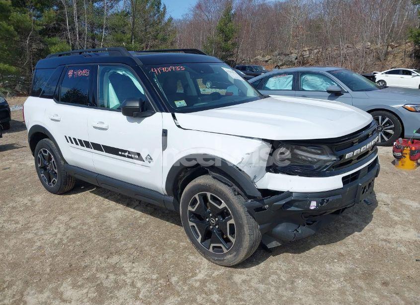 2021 Ford Bronco SPORT OUTER BANKS (VIN 3FMCR9C66MRA02537) main photo