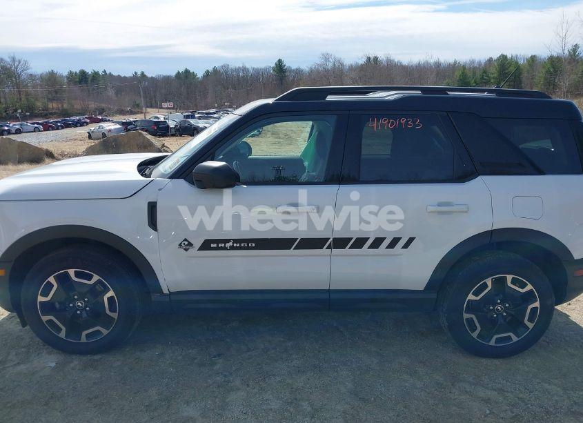Photo 15 of 2021 Ford Bronco SPORT OUTER BANKS (VIN 3FMCR9C66MRA02537)