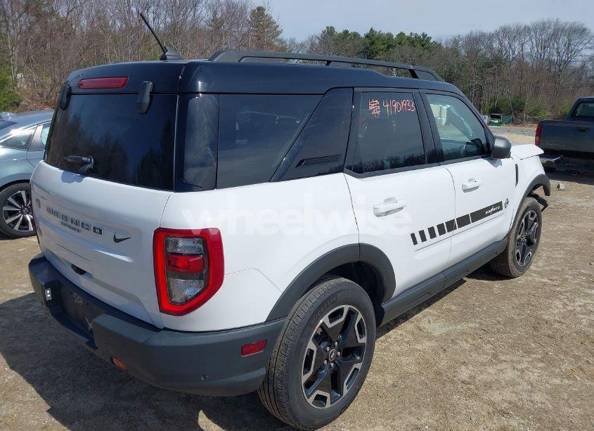Photo 4 of 2021 Ford Bronco SPORT OUTER BANKS (VIN 3FMCR9C66MRA02537)