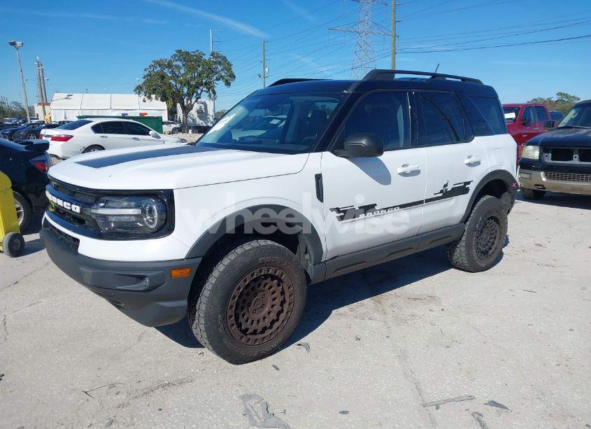 Photo 2 of 2021 Ford Bronco SPORT OUTER BANKS (VIN 3FMCR9C66MRB00502)