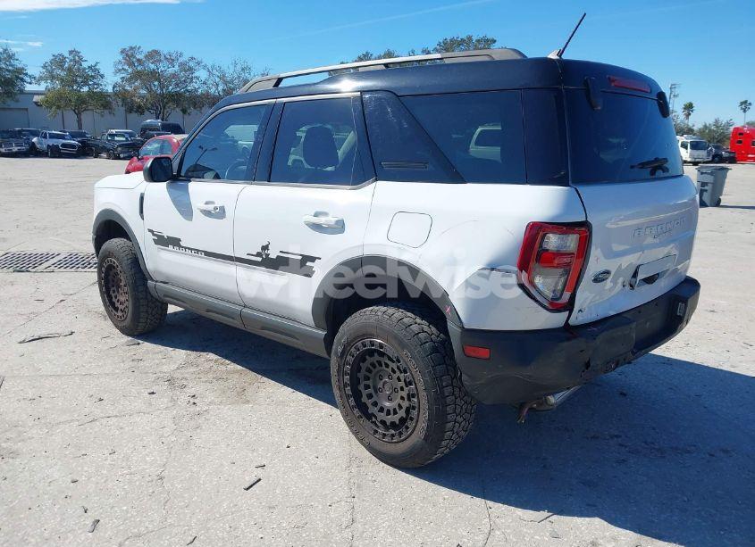 Photo 3 of 2021 Ford Bronco SPORT OUTER BANKS (VIN 3FMCR9C66MRB00502)