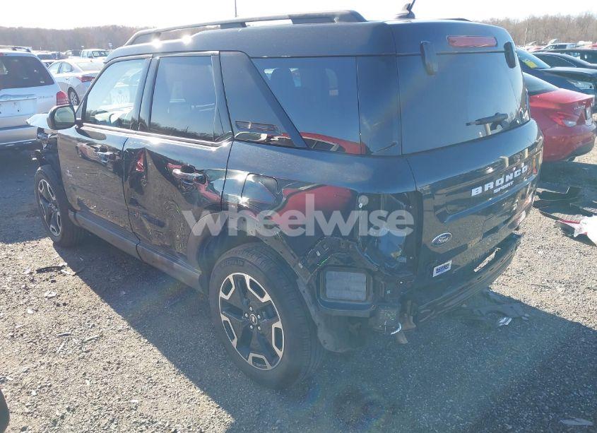 Photo 3 of 2021 Ford Bronco SPORT OUTER BANKS (VIN 3FMCR9C66MRB03416)