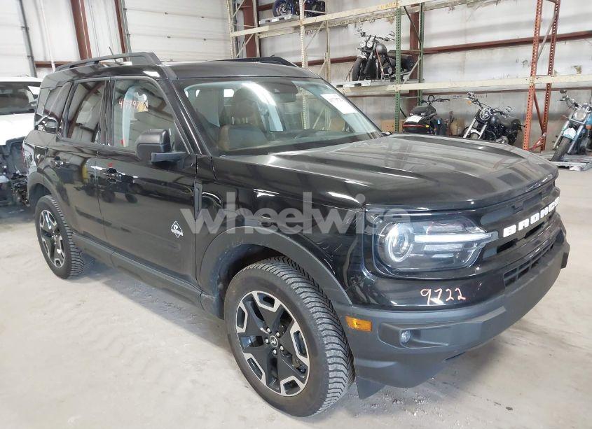 2021 Ford Bronco SPORT OUTER BANKS (VIN 3FMCR9C66MRB40529) main photo