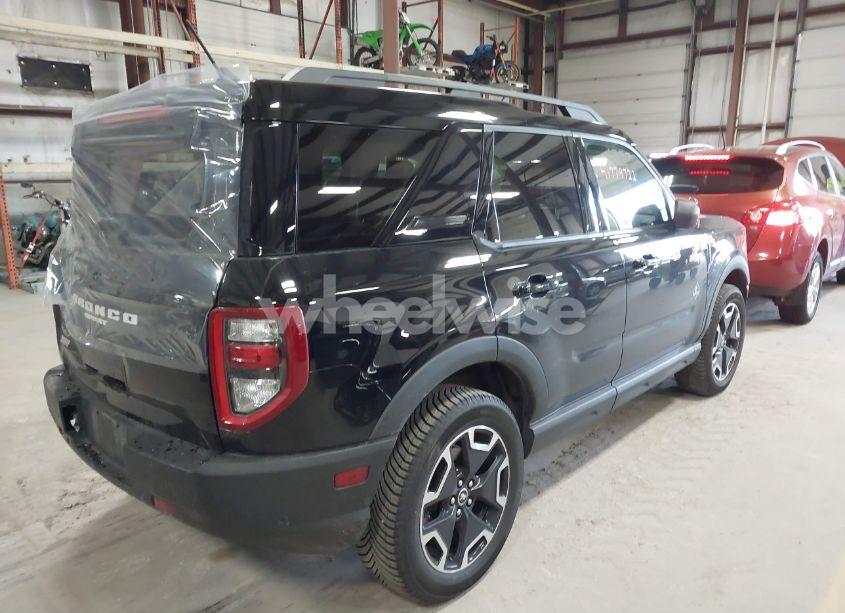 Photo 4 of 2021 Ford Bronco SPORT OUTER BANKS (VIN 3FMCR9C66MRB40529)