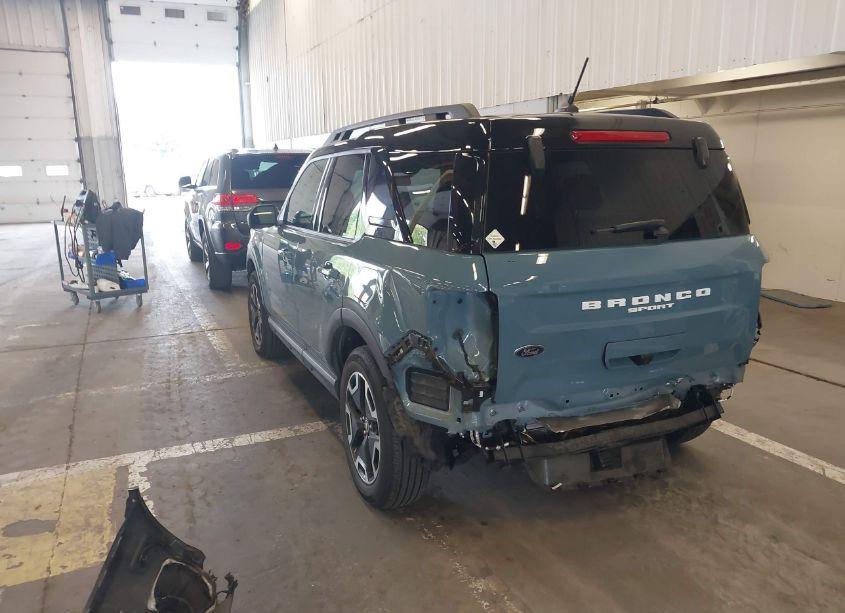 Photo 3 of 2022 Ford Bronco SPORT OUTER BANKS (VIN 3FMCR9C66NRD24726)