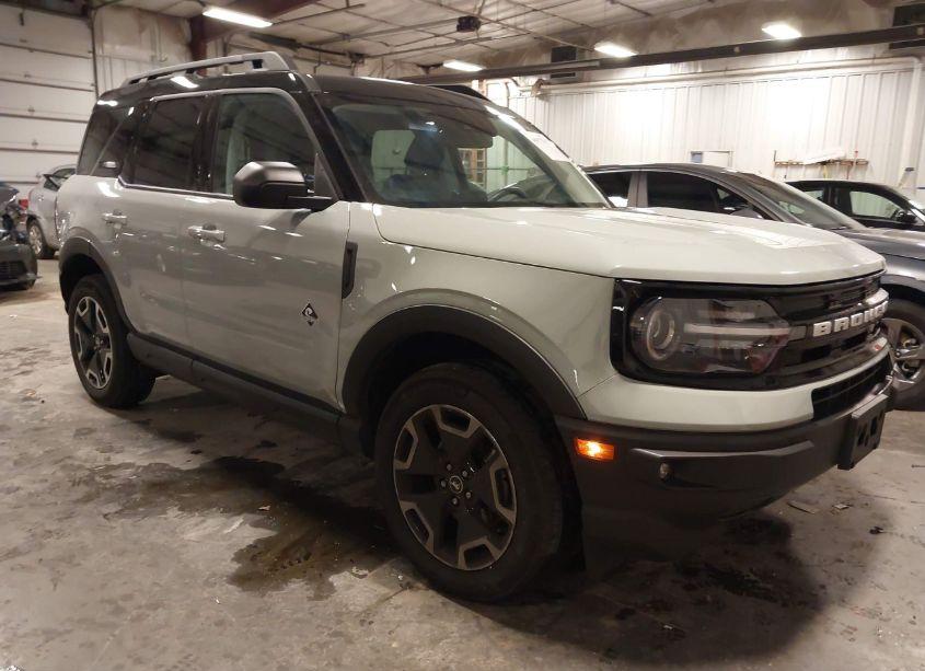2022 Ford Bronco SPORT OUTER BANKS (VIN 3FMCR9C66NRE26656) main photo