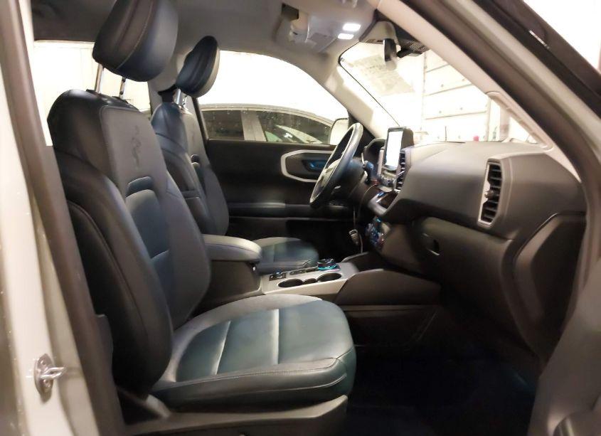 Photo 5 of 2022 Ford Bronco SPORT OUTER BANKS (VIN 3FMCR9C66NRE26656)